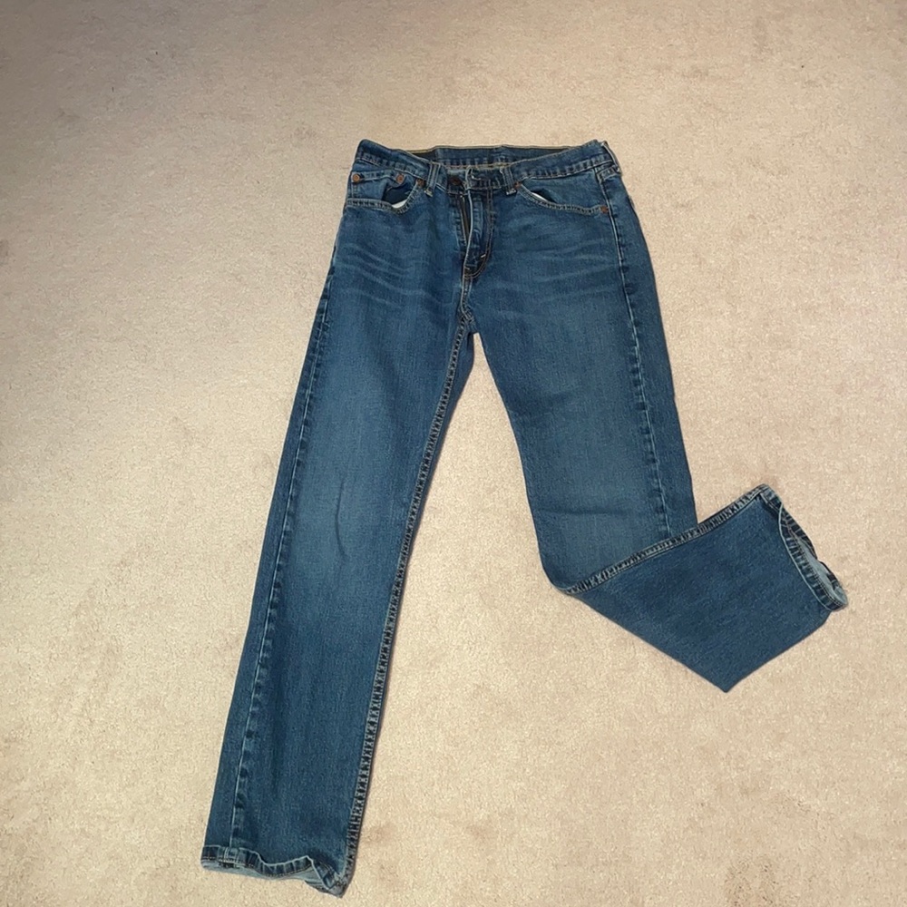 32W lightly worn Levi Blue Jeans